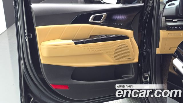Kia Canival 2023 — photo 14