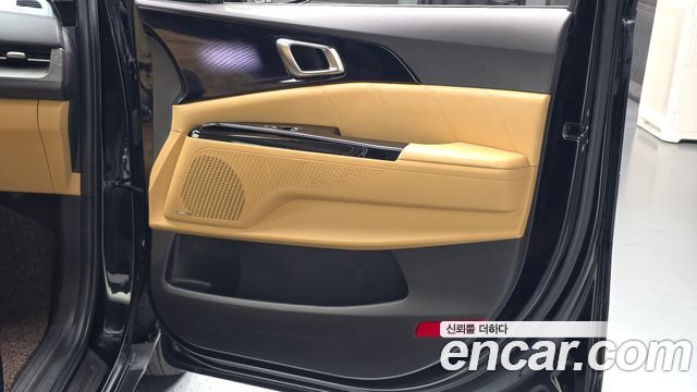 Kia Canival 2023 — photo 15