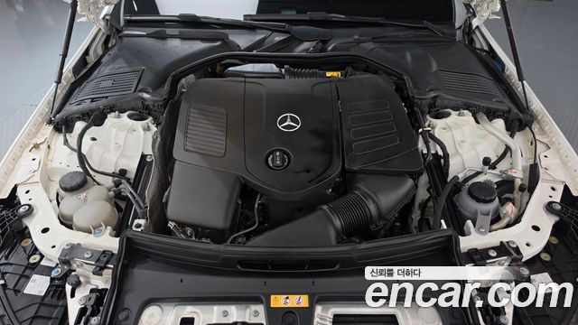 Mercedes-Benz C-Class 2023 — photo 6