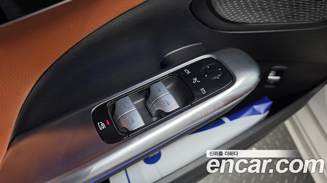 Mercedes-Benz C-Class 2023 — photo 36