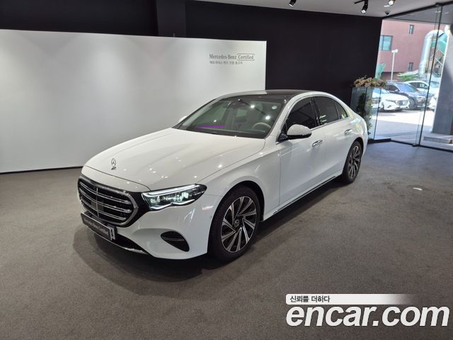 Mercedes-Benz E-Class 2026 — photo 1