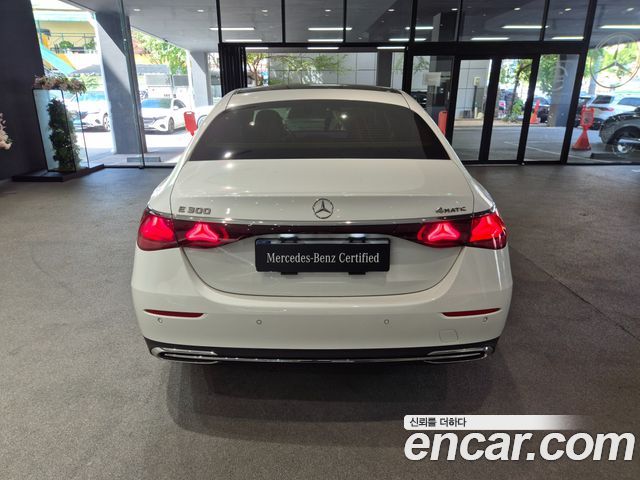 Mercedes-Benz E-Class 2026 — photo 3