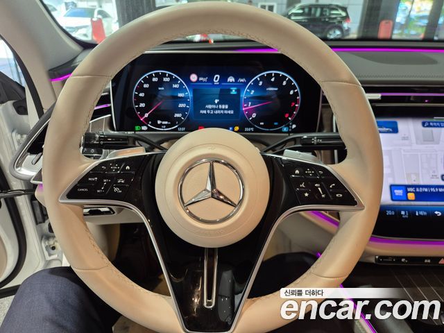 Mercedes-Benz E-Class 2026 — photo 14