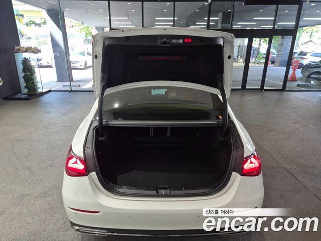 Mercedes-Benz E-Class 2026 — photo 16