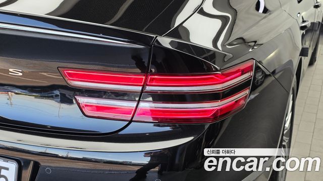 Genesis G80 2021 — photo 9