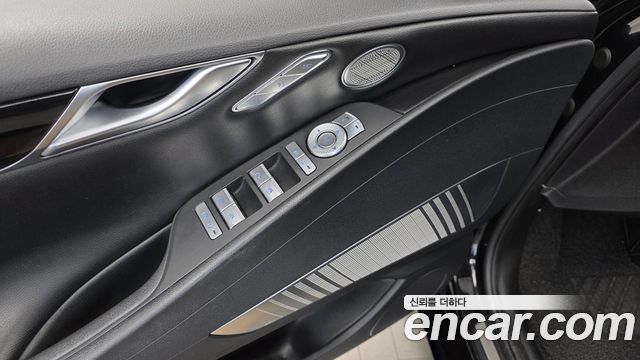 Genesis G80 2021 — photo 29