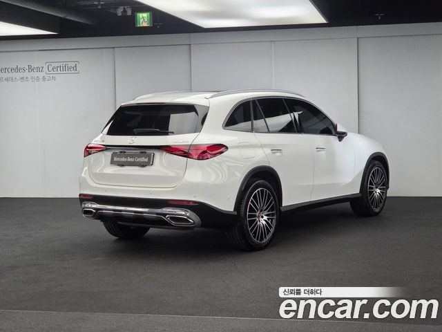 Mercedes-Benz GLC-Class 2026 — photo 2