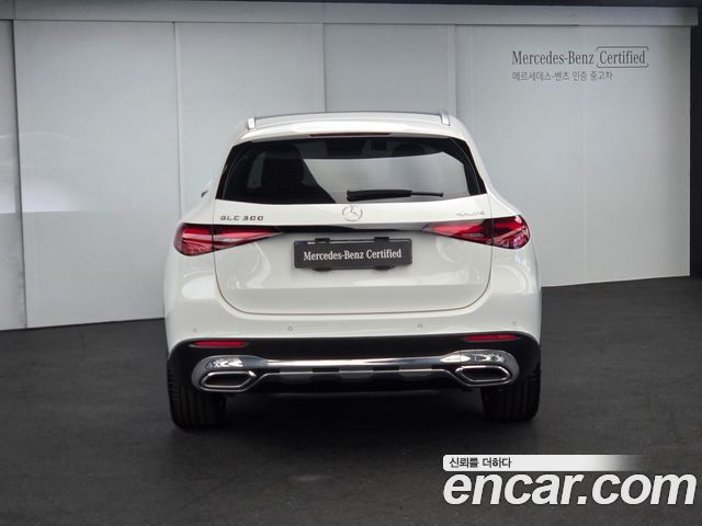 Mercedes-Benz GLC-Class 2026 — photo 4