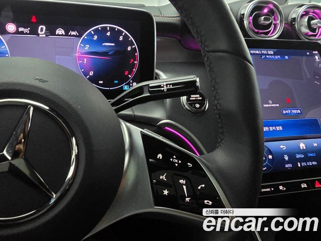 Mercedes-Benz GLC-Class 2026 — photo 9