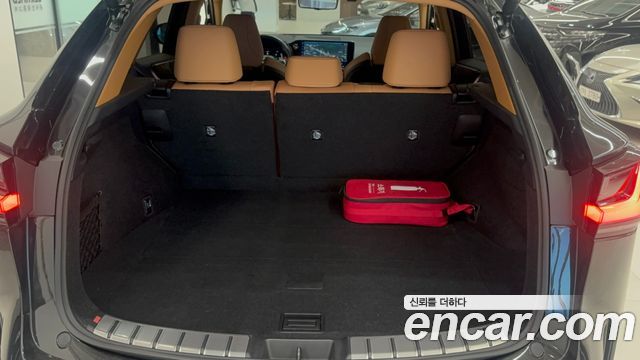 Lexus NX 2025 — photo 13
