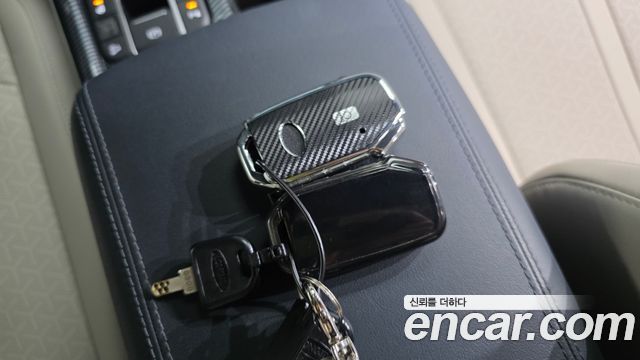 Kia Sorento 2022 — photo 28