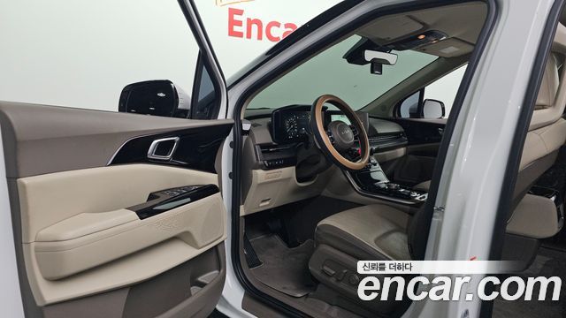 Kia Canival 2023 — photo 13