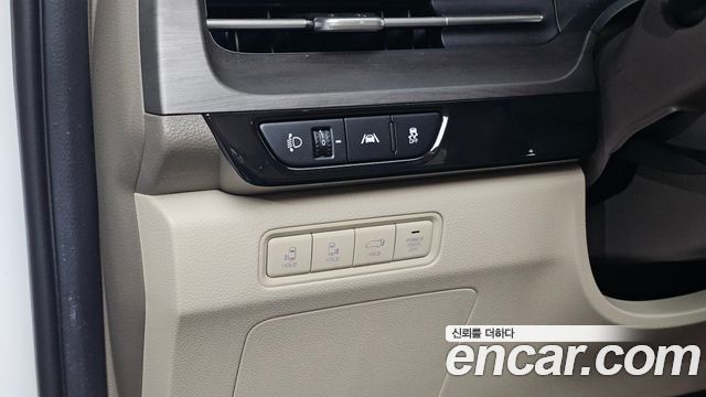 Kia Canival 2023 — photo 21