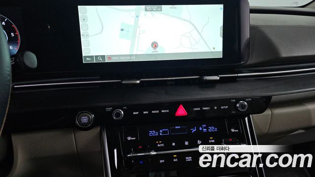 Kia Canival 2023 — photo 25