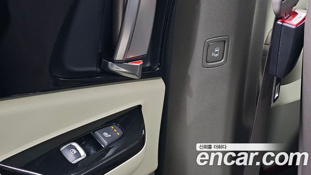 Kia Canival 2023 — photo 30