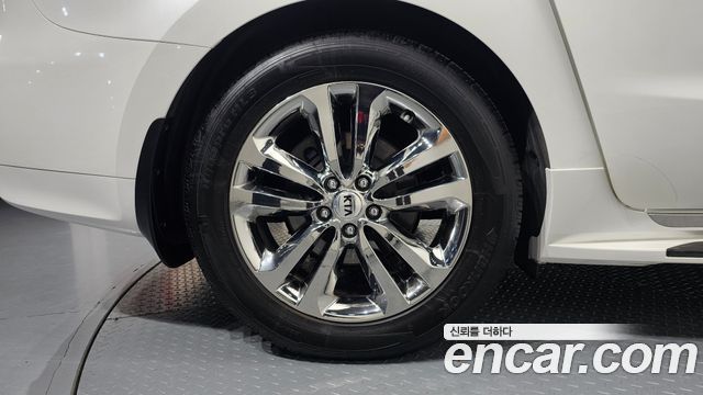 Kia Canival 2016 — photo 5