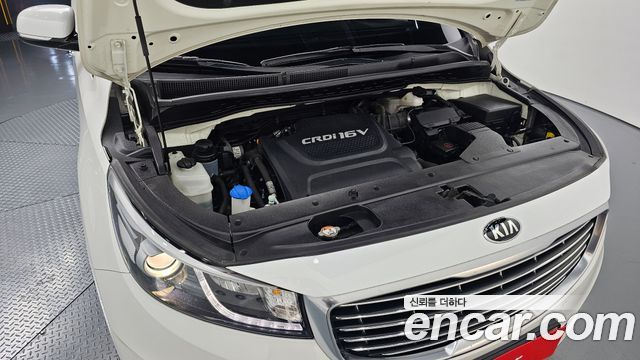 Kia Canival 2016 — photo 6