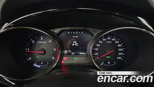 Kia Canival 2016 — photo 11