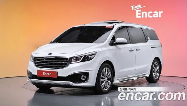 Kia Canival 2016 — photo 1