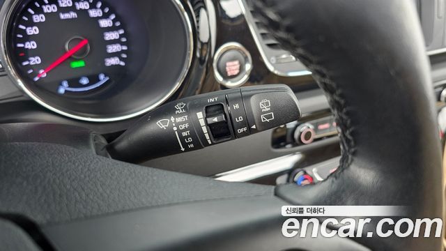 Kia Canival 2016 — photo 30