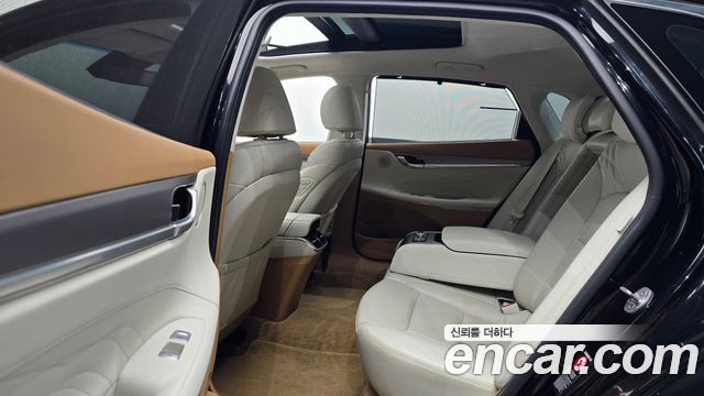 Hyundai Grandeur 2023 — photo 18