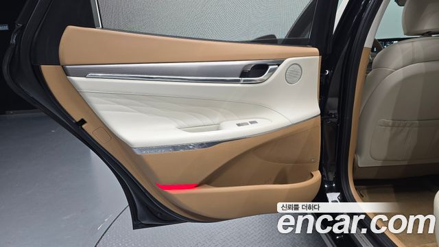 Hyundai Grandeur 2023 — photo 15
