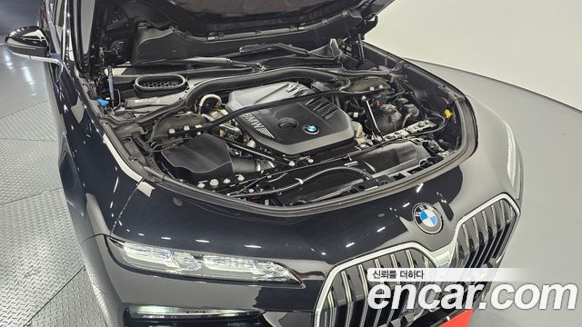 BMW 7-Series 2026 — photo 6