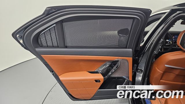 BMW 7-Series 2026 — photo 15