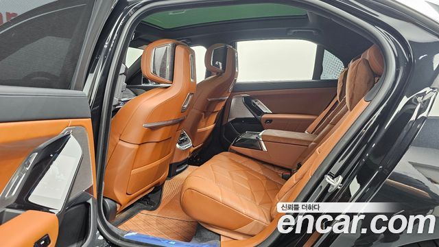 BMW 7-Series 2026 — photo 16