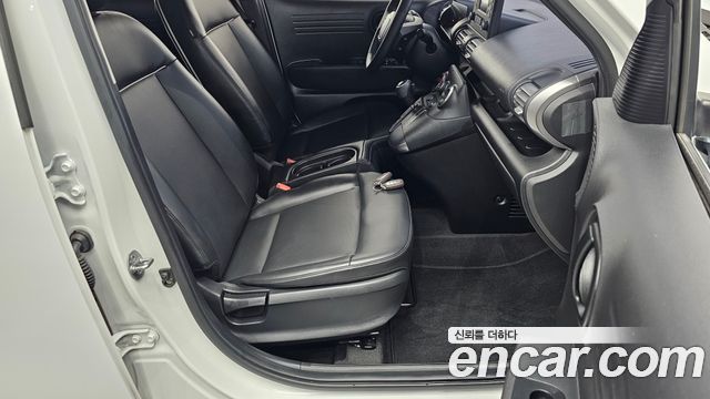 Hyundai Casper 2024 — photo 16