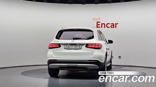 Mercedes-Benz GLC-Class 2019 — photo 4
