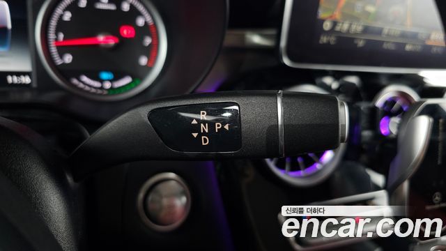 Mercedes-Benz GLC-Class 2019 — photo 9