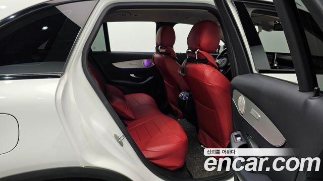 Mercedes-Benz GLC-Class 2019 — photo 12