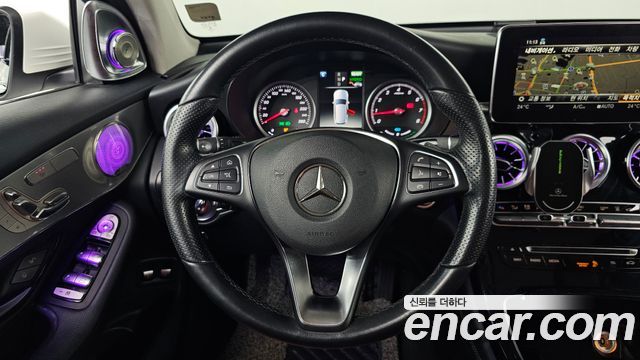 Mercedes-Benz GLC-Class 2019 — photo 13