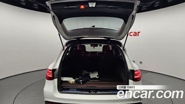 Mercedes-Benz GLC-Class 2019 — photo 20