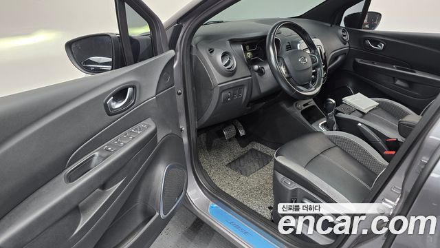 Renault Korea QM3 2018 — photo 13
