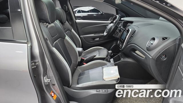Renault Korea QM3 2018 — photo 16
