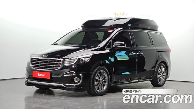 Kia Canival 2018 — photo 1