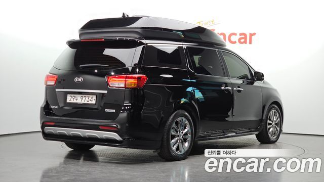Kia Canival 2018 — photo 2