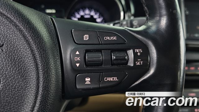 Kia Canival 2018 — photo 22