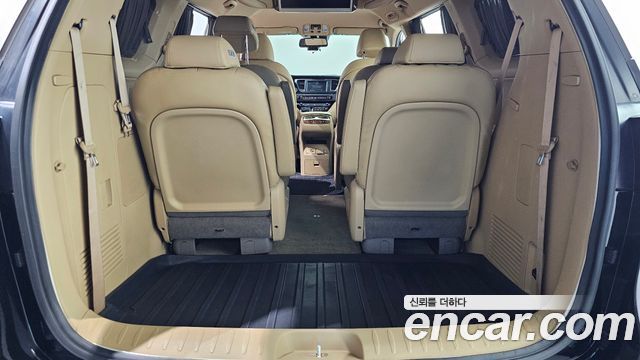 Kia Canival 2018 — photo 24