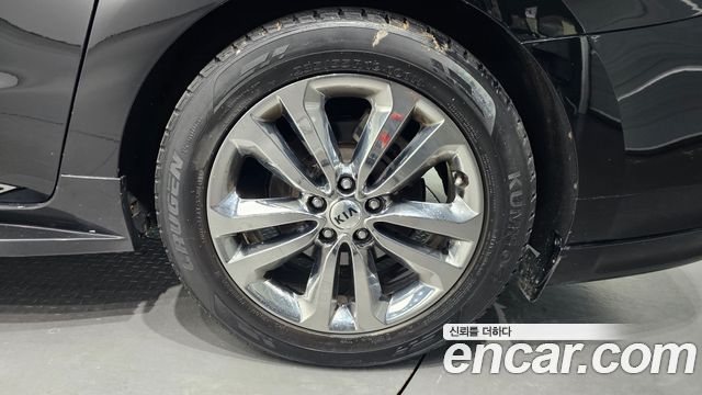 Kia Canival 2018 — photo 7