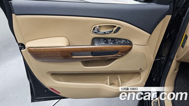 Kia Canival 2018 — photo 14