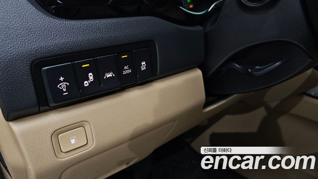 Kia Canival 2018 — photo 27
