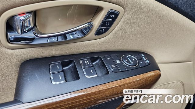 Kia Canival 2018 — photo 28
