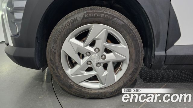 Hyundai Kona 2023 — photo 5