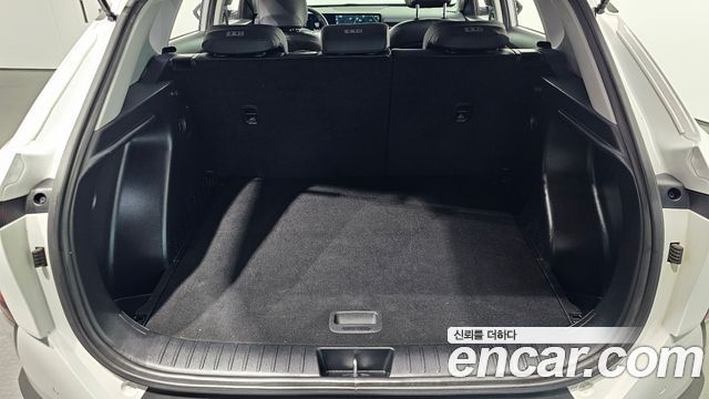 Hyundai Kona 2023 — photo 23