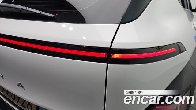 Hyundai Kona 2023 — photo 9