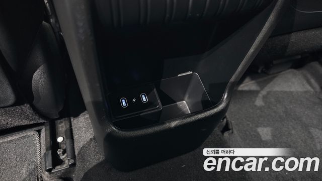 Hyundai Kona 2023 — photo 31