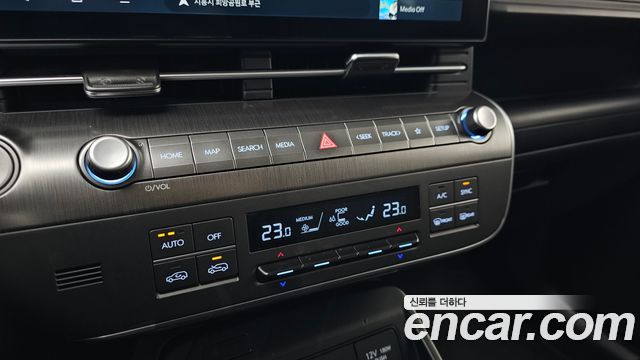 Hyundai Kona 2023 — photo 32